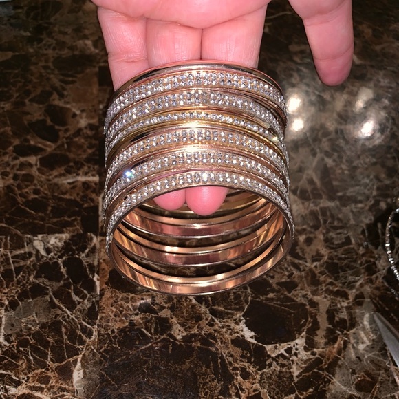 Jewelry - Fashion jewelry bangles NWOT